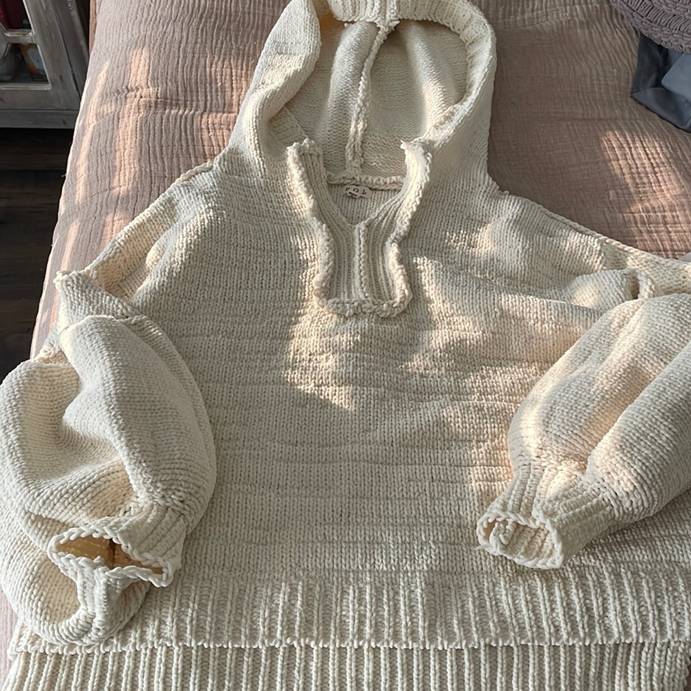 Hoodie sweater